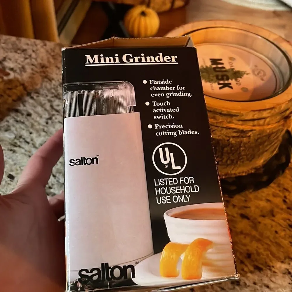 NWT Mini Coffee, Nut and Spice Grinder